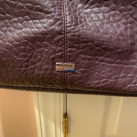 Jewell Thirty One purple faux pebble grain leather bag - Picture 2 of 7